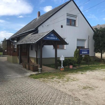 Kertész Rózsa Vendégház Nagykanizsa Exterior foto